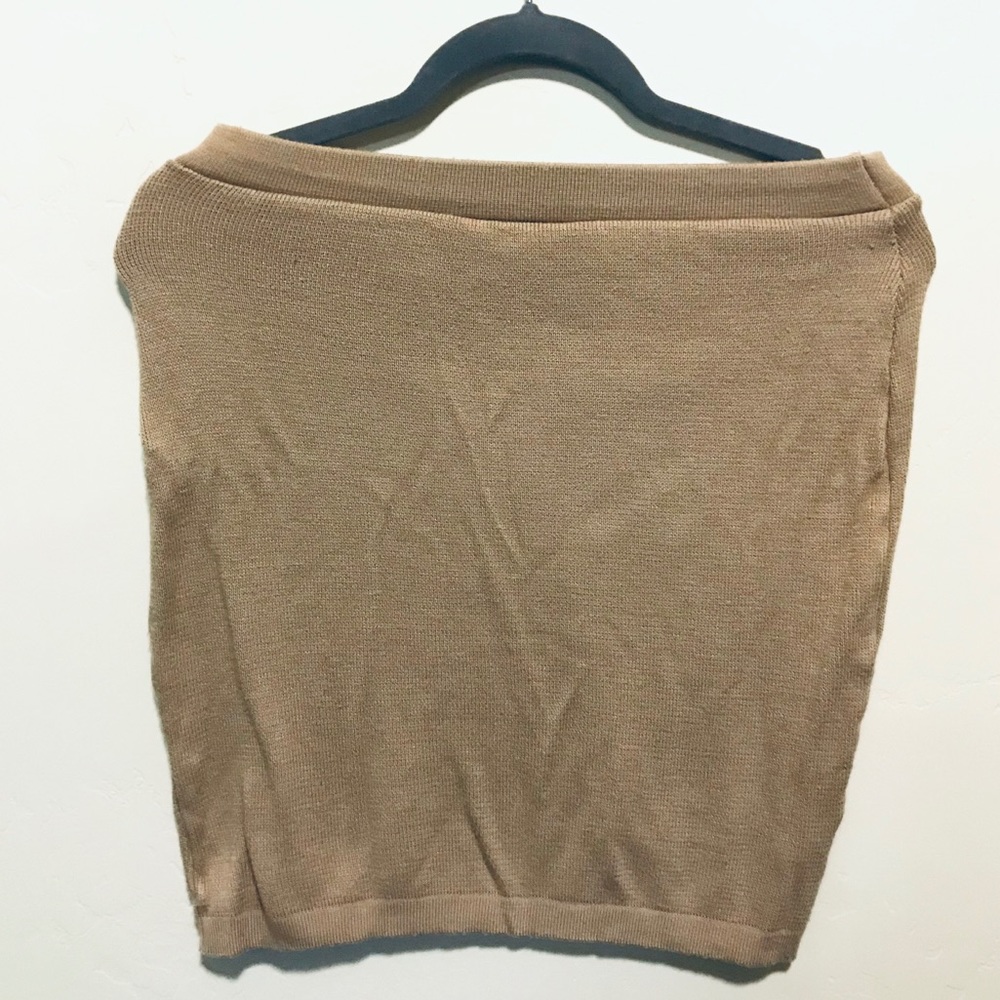 AMERICAN APPAREL. tan knit skirt. Size small.